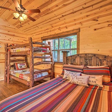 Creekside Broken Bow Cabin With Hot Tub And Fire Pit! Stephens Gap المظهر الخارجي الصورة